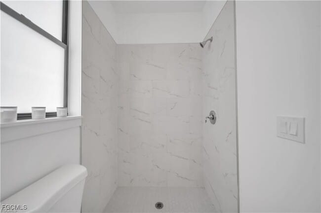 Building Photo - 2416-2418 Xelda Ave N