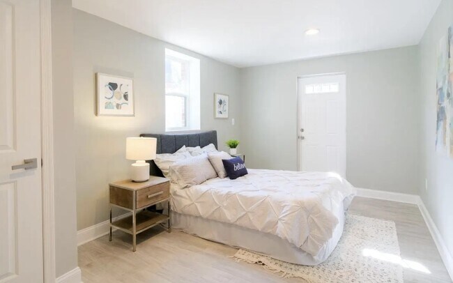 Building Photo - 4410 16th St NE