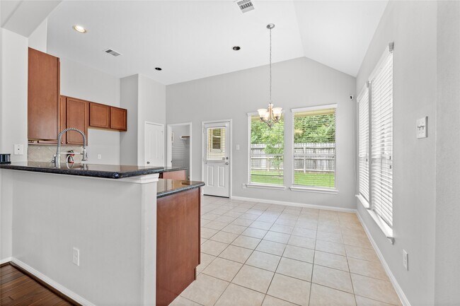 Building Photo - 9906 Taylor Springs Ln