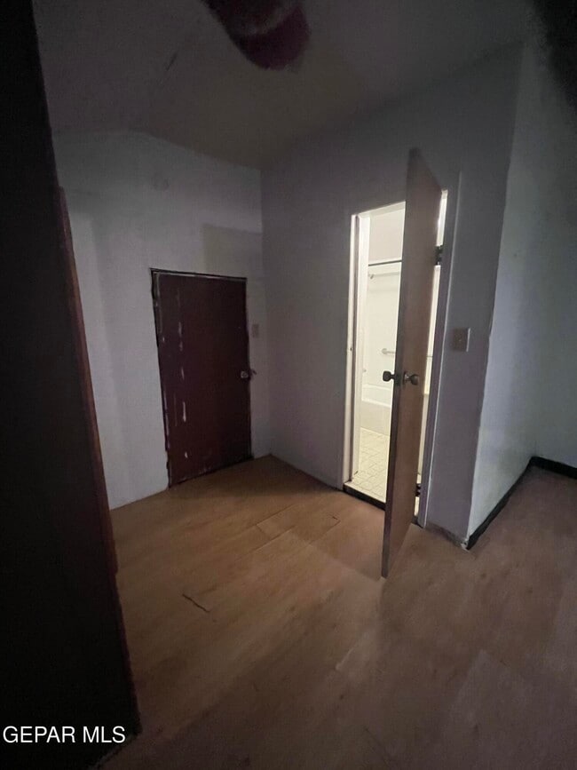 Building Photo - 6389 Salas Ln