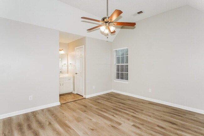 Building Photo - 5769 Saranac Ave