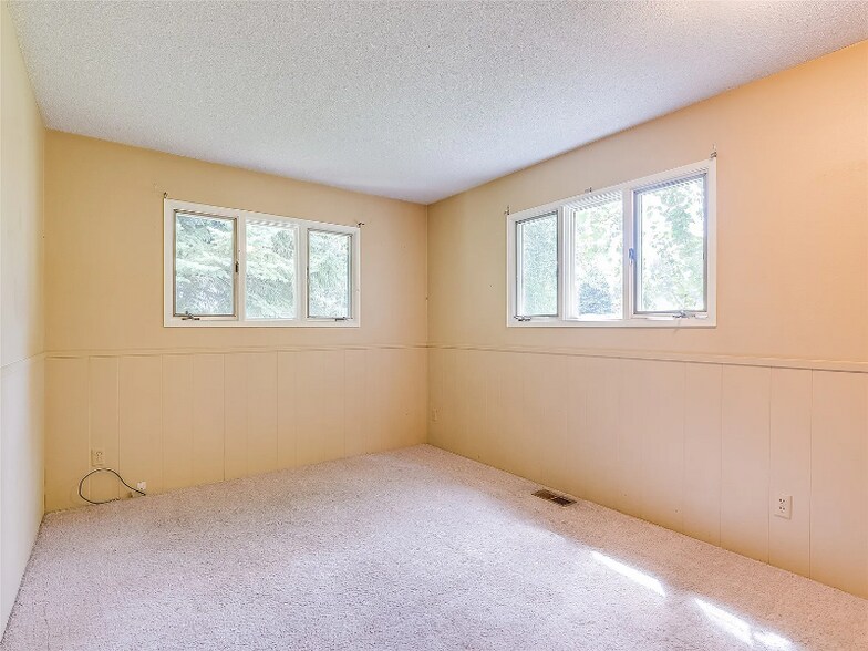 Building Photo - 125 Sherry Ln