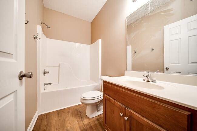 Building Photo - 107 Havenwood Ct