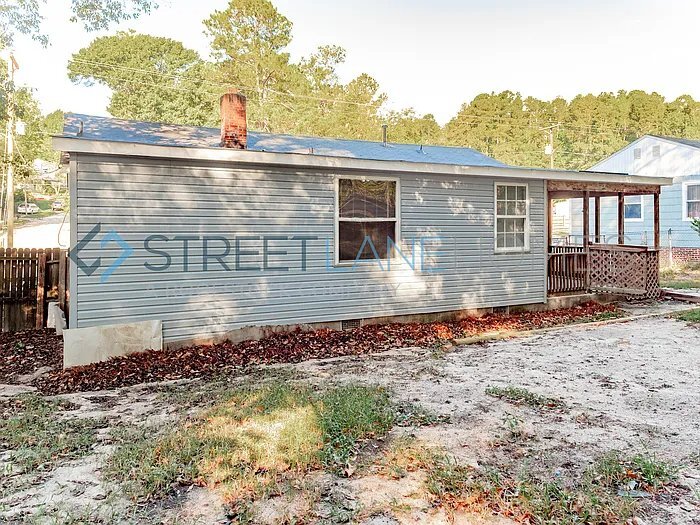 Building Photo - 632 Seymour Dr