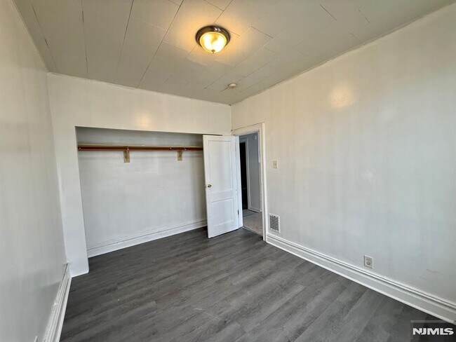 Building Photo - 286 Boyd Ave