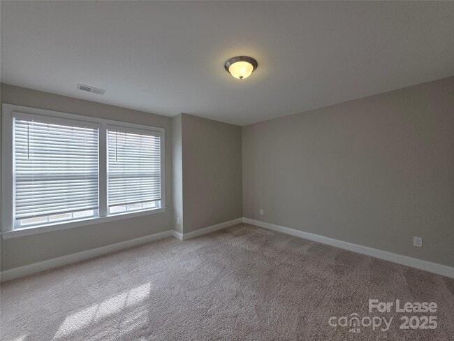 Building Photo - 11210 Streamwood Ln NW