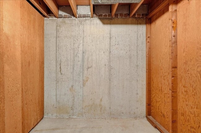 Building Photo - Plan A