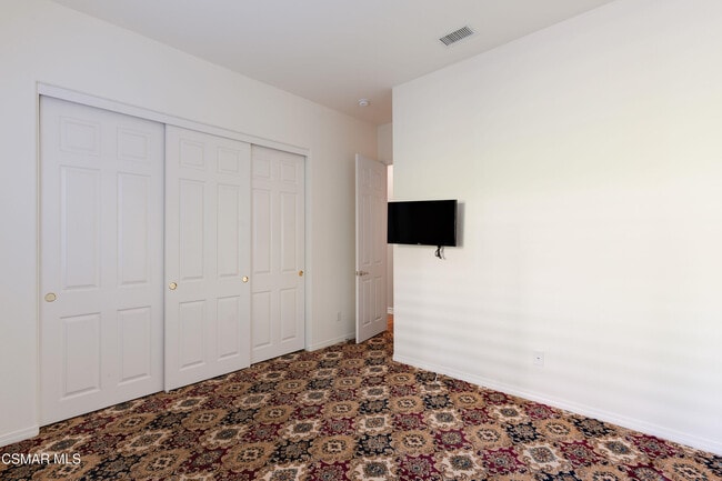 Building Photo - 750 Huntsdale Ct