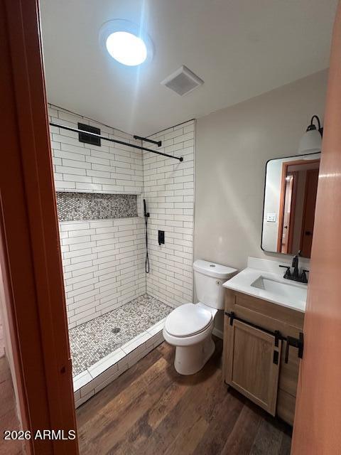 Building Photo - 1705 6th Green St