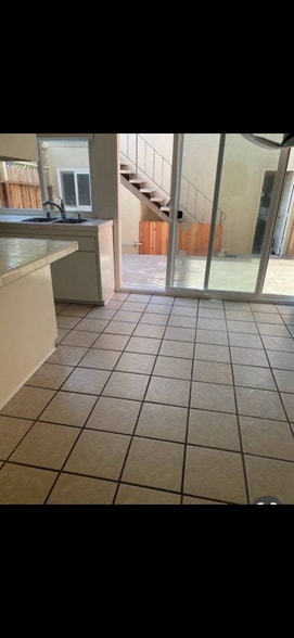 Building Photo - 10068 San Miguel Ct