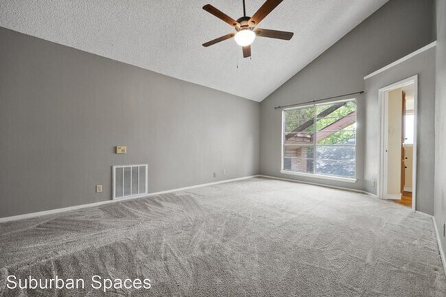 Building Photo - 2 br, 2 bath House - 5738 Spring Night