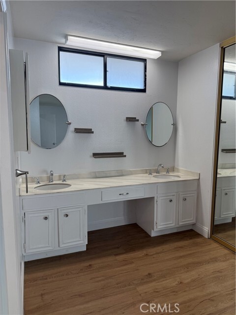 Building Photo - 575 Esplanade