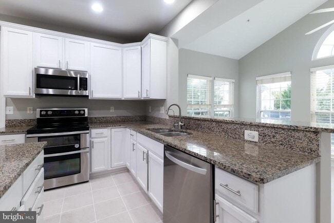 Building Photo - 7709 Killbarron Dr