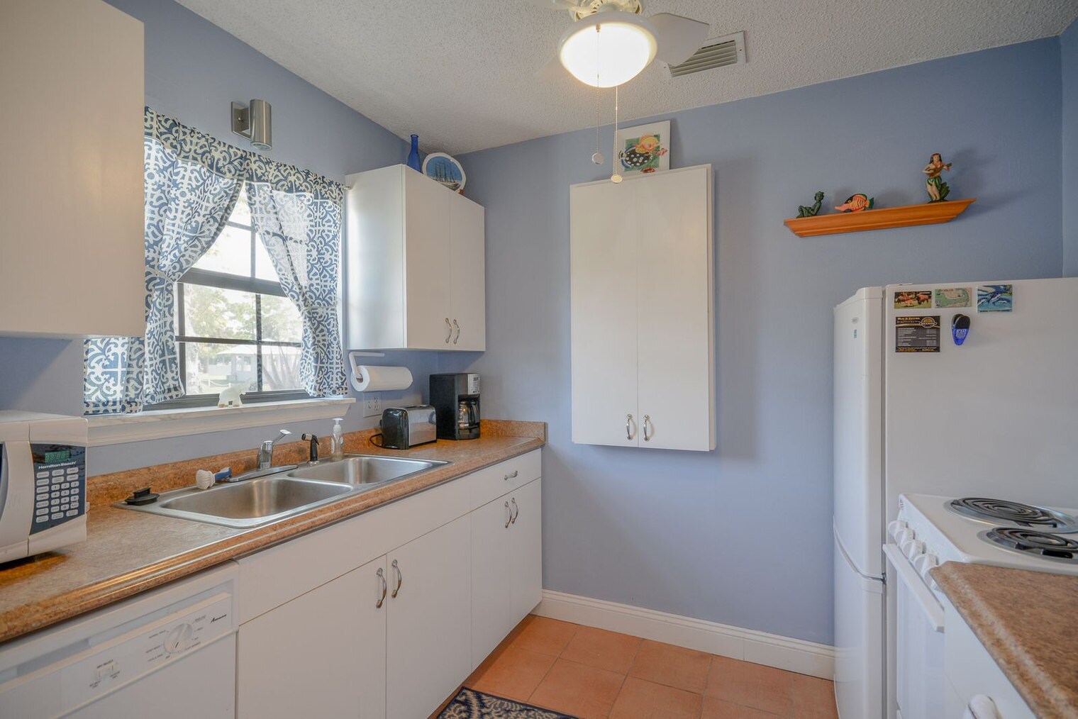 Building Photo - 1152 Fairvilla Dr