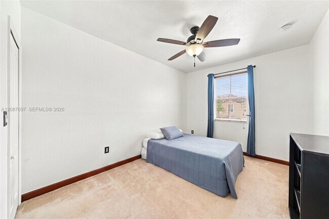 Building Photo - 889 SW 151 Pl