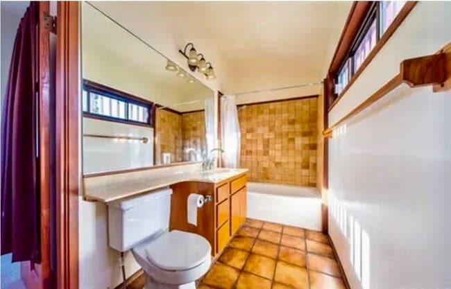 Building Photo - 7506 Earldom Ave