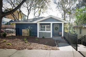 Building Photo - 207 South Ave SE