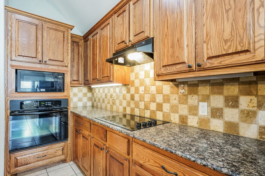 Building Photo - 311 Galloping Hill Rd