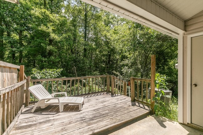 Building Photo - 115 Candlebrook Dr