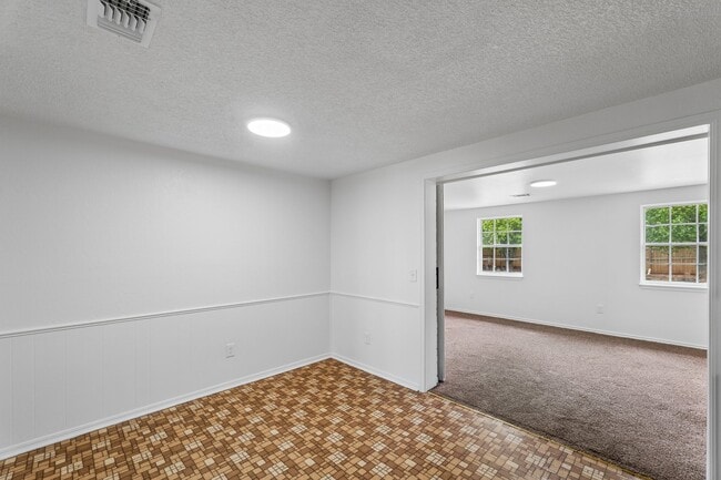 Building Photo - 8432 NW 92nd St