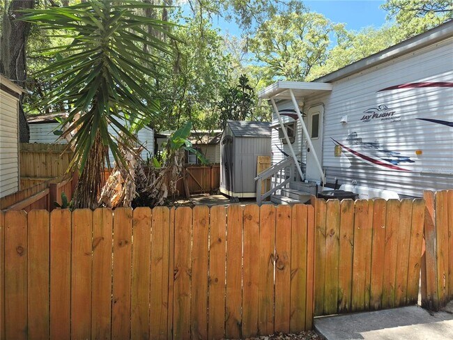 Building Photo - 3000 Clarcona Rd