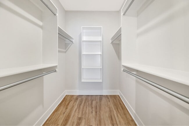 Building Photo - 1133 N Joye St