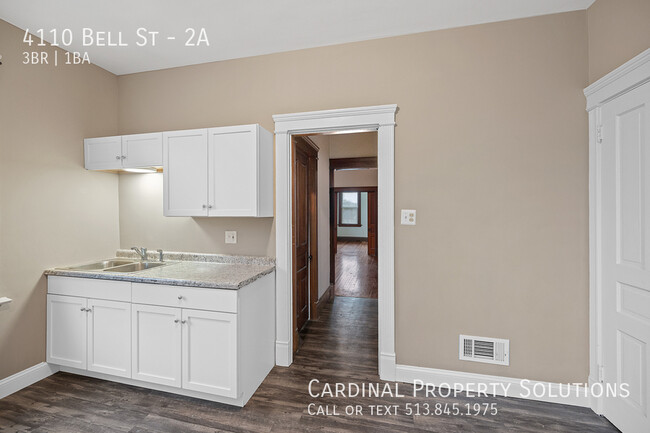 Building Photo - Spacious 3-Bedroom Apartment |Norwood |No ...