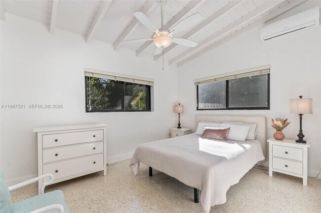 Building Photo - 7720 SW 59th Ct