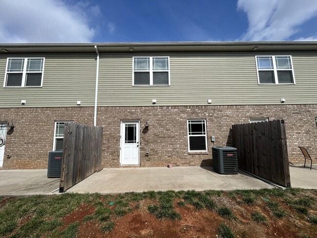 Building Photo - 317 Fallow Cir