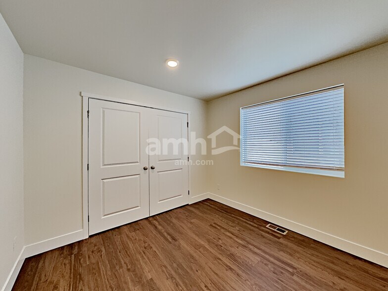 Building Photo - 12726 81st Ave Ct E