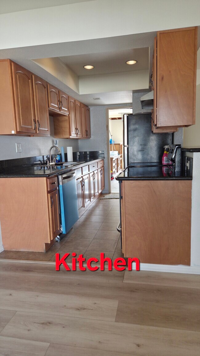 Building Photo - 33555 Date Palm Dr