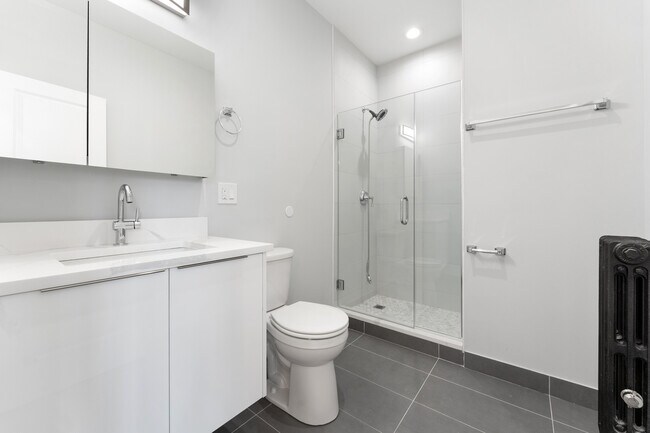 Building Photo - 1546 W Jonquil Terrace