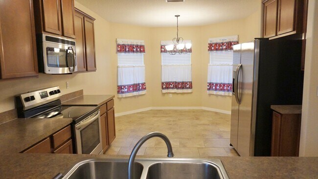 Building Photo - Corner Lot - Central Pointe (SW Winter Haven)