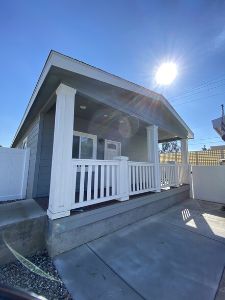 Building Photo - 15246 El Soneto Dr