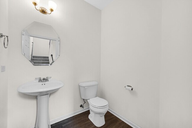 Building Photo - 4456 Monroe Ct