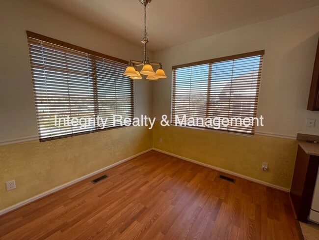 Building Photo - 1399 Turnberry Pl