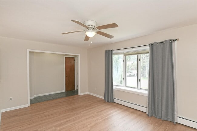 Building Photo - 38 Juanita Ave