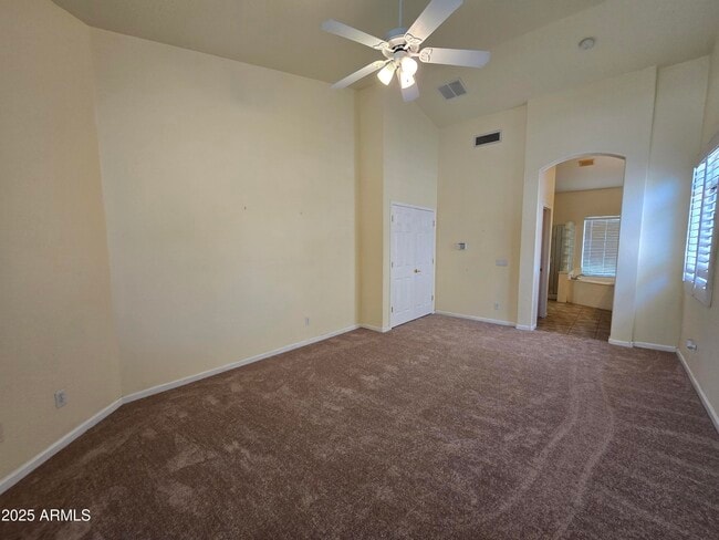 Building Photo - 223 W Pelican Dr