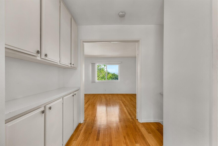 Building Photo - 246 Green Heath Pl