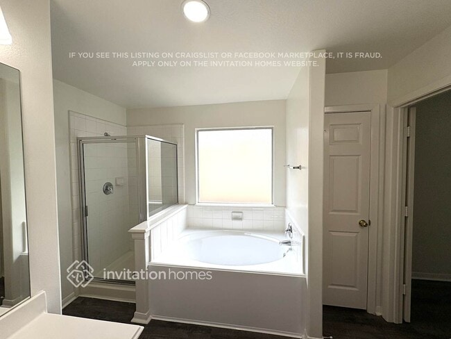 Building Photo - 6527 Gorton Dr