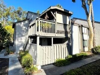Building Photo - ***Move in Special*** Lovely Condo Available in Vista!
