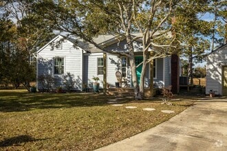Building Photo - Marsh View Beaufort Home Available Now