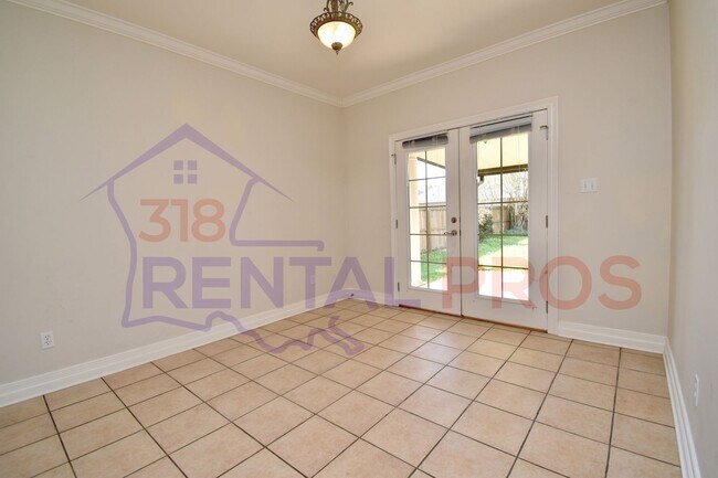 Building Photo - Updated 3 Bedroom, 2 Bath Home