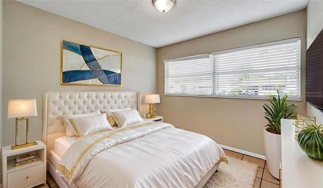 Building Photo - 76 Judith Ln