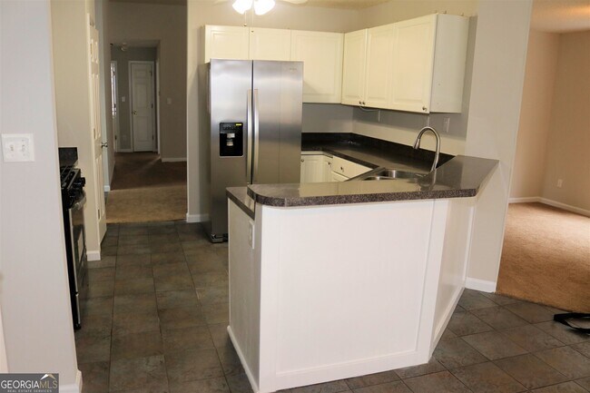 Building Photo - 105 Sheldon Way