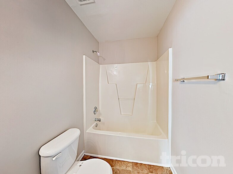 Building Photo - 1111 Rolette Ct