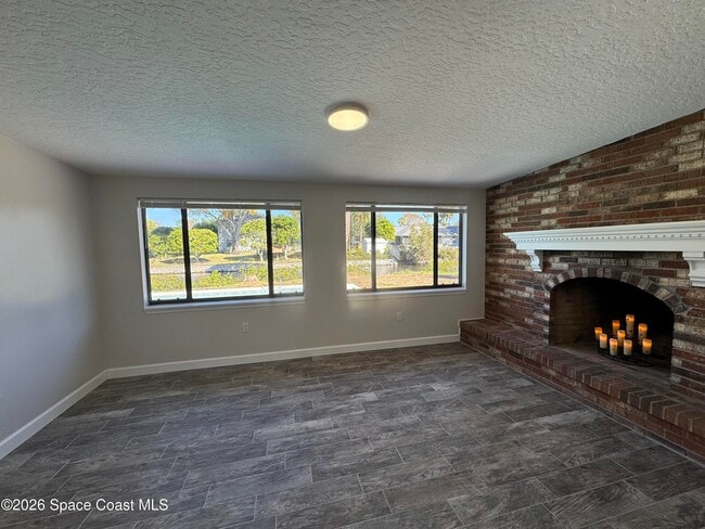 Building Photo - 540 Elliott Dr