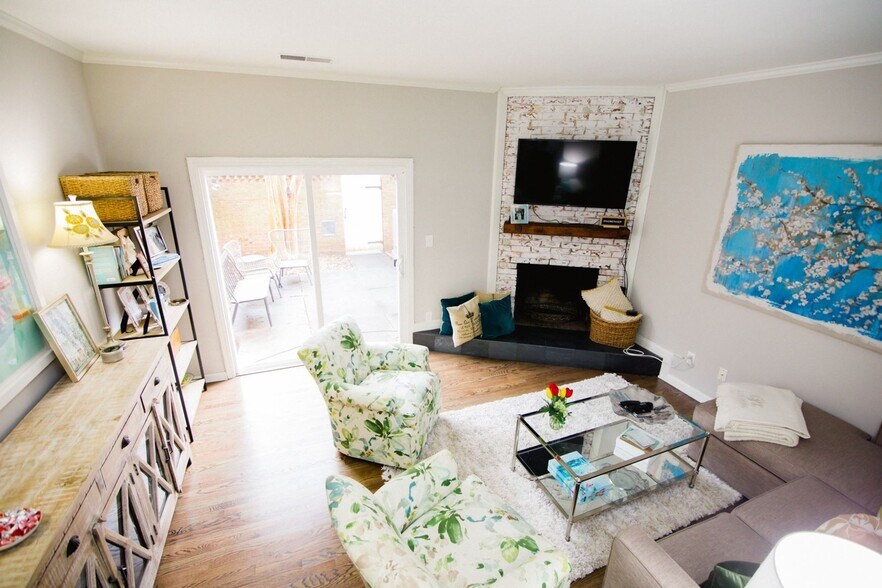 Building Photo - 510 N Poplar St