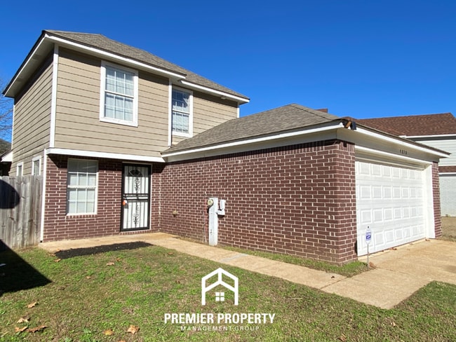 Building Photo - 4870 Royal Run Dr