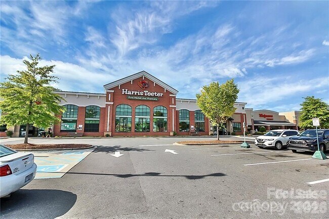 Building Photo - 2745 Von Thuringer Ct